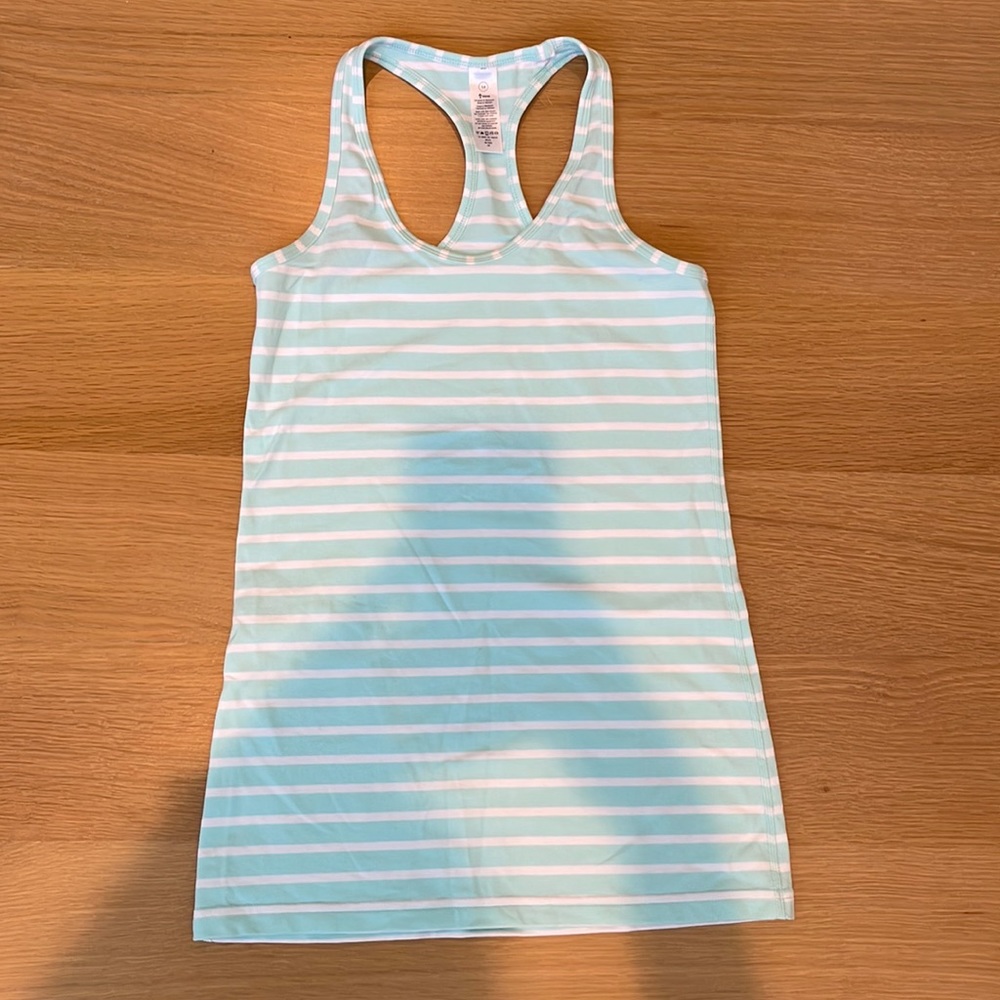 IVIVVA TANK!